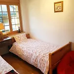Stunning Gstaad With Mountain Views شقة *