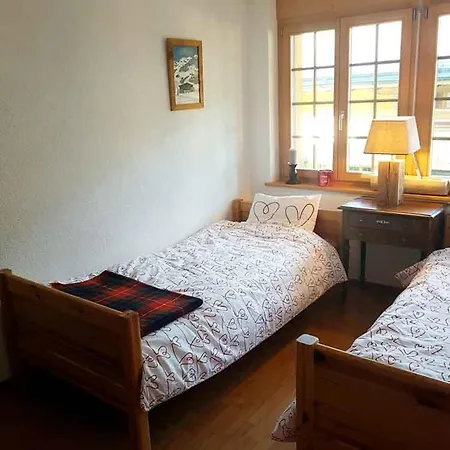 Stunning Gstaad With Mountain Views Appartement